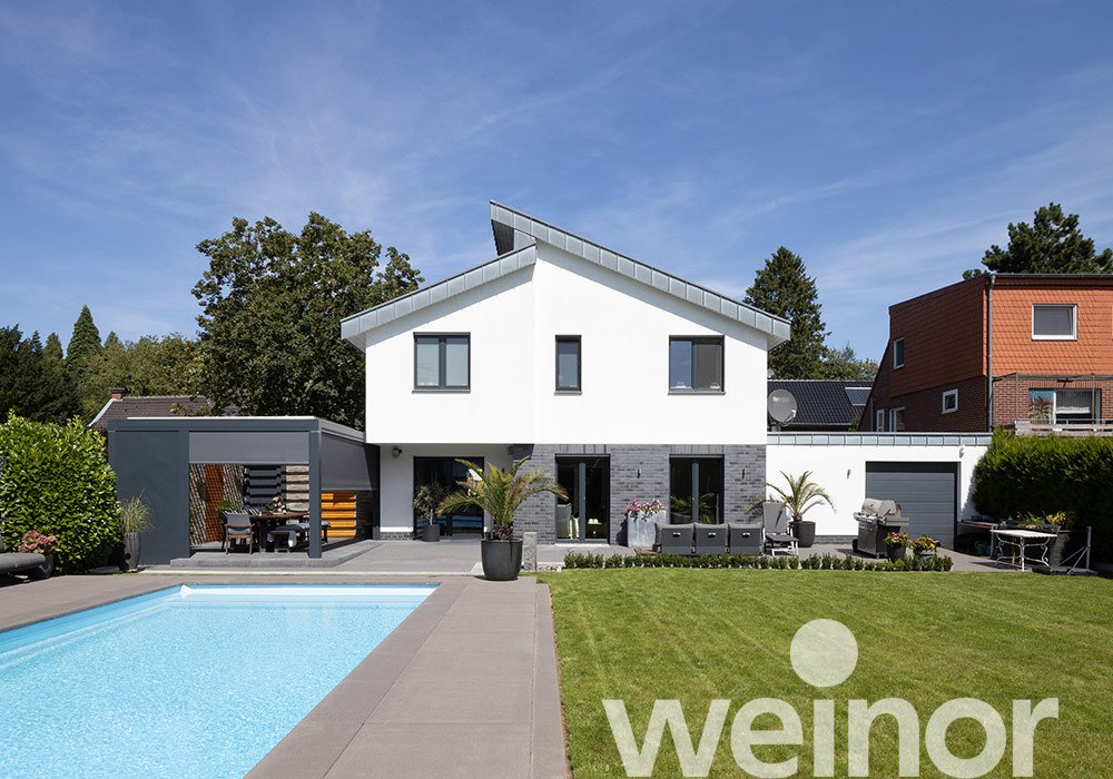Erkelenz: wettergeschützter Freisitz am Pool