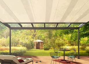 Eine unbeschwerte Zeit unter Ihrem Terrassendach verbringen – dieses Versprechen löst Sottezza II ein. 
